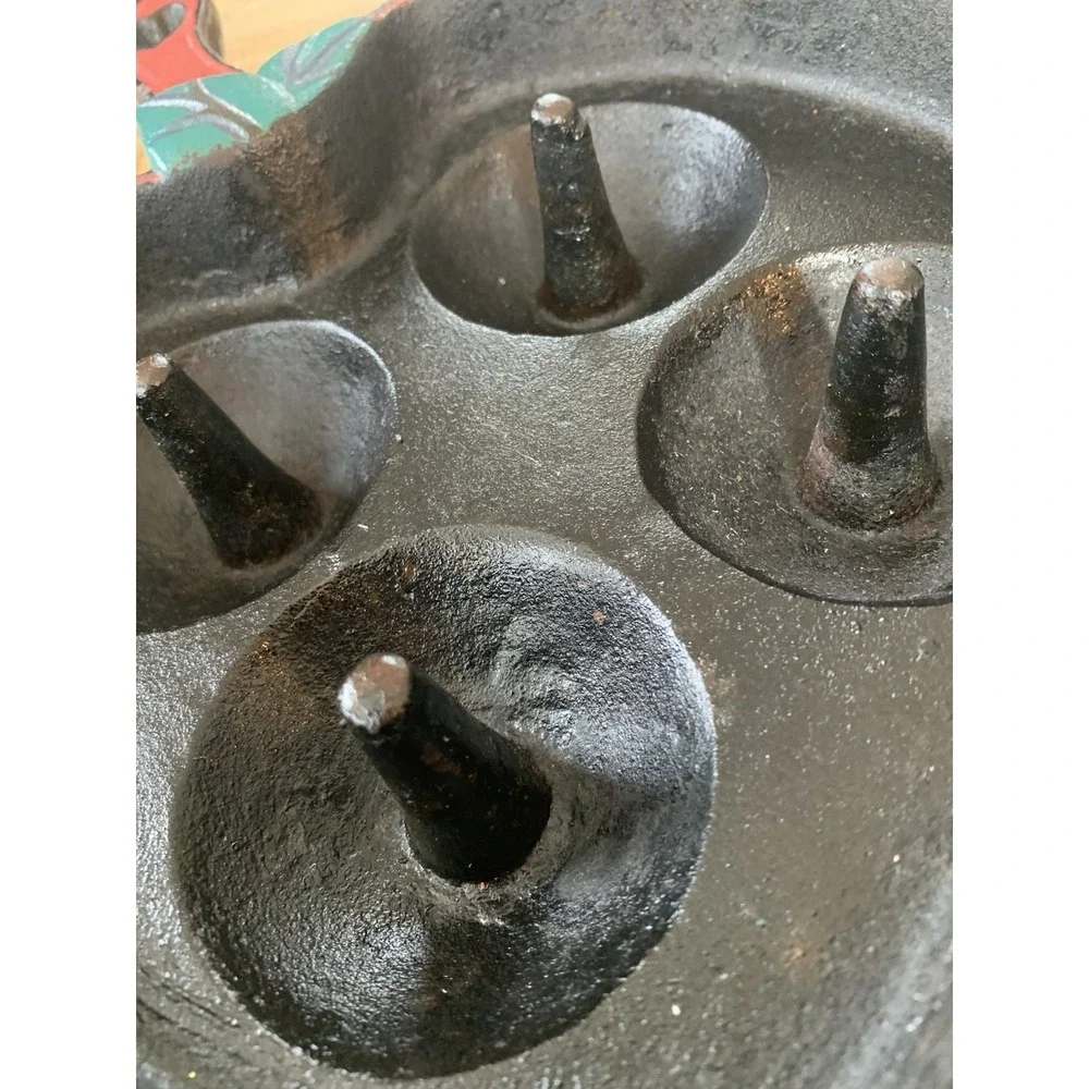 Vintage Cast Iron Apple Shaped Apple Baker Baking Pan‎ Skillet Bakeware